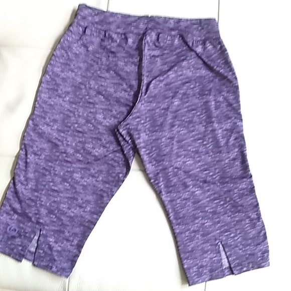 Penningtons Active Zone Capris, Purple & Black, Size 1X - Picture 2 of 10